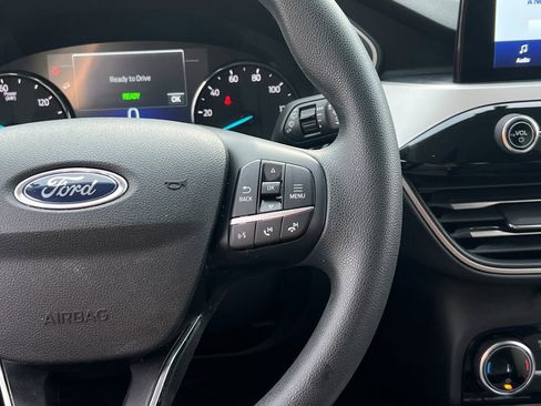 Used 2022 Ford Escape SE image 28