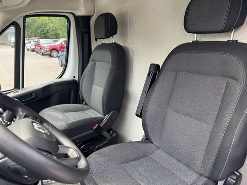 Used 2023 RAM ProMaster 3500 w/ Premium Appearance Group FWD image 21