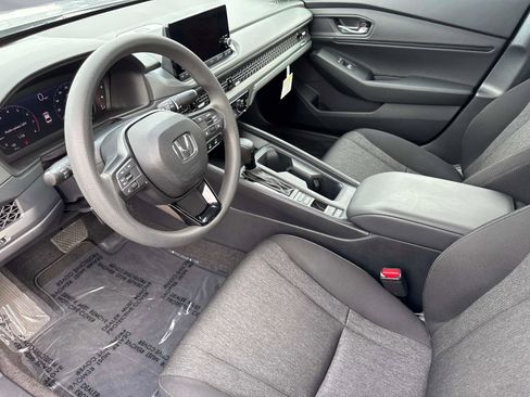 Certified 2023 Honda Accord EX image 21