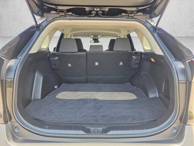 Used 2021 Toyota RAV4 LE FWD image 6