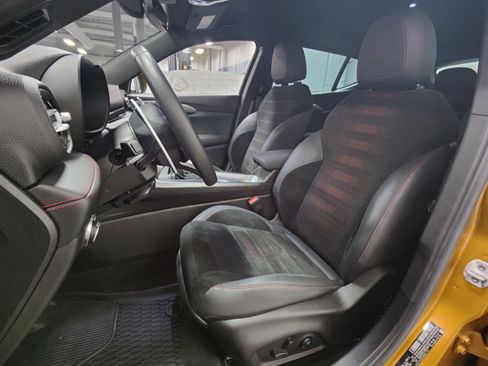 Used 2024 Dodge Hornet R/T image 11