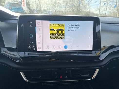 Used 2024 Volkswagen Atlas Cross Sport SE image 26