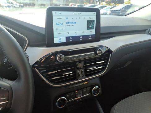 Certified 2022 Ford Escape SE w/ Convenience Package image 16