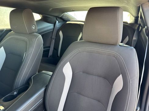 Used 2017 Chevrolet Camaro SS RWD image 24
