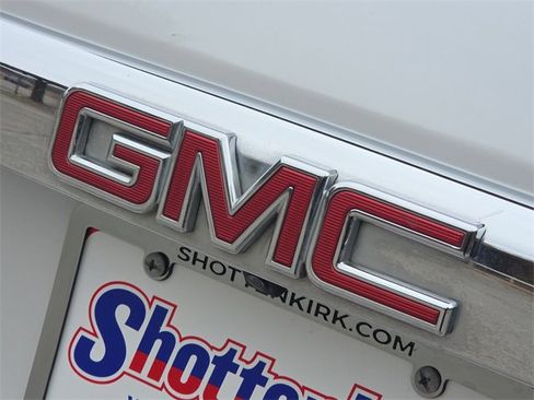 Used 2020 GMC Yukon Denali w/ Open Road Package image 10