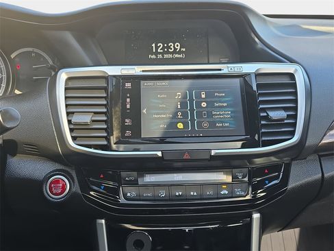 Used 2016 Honda Accord EX image 19