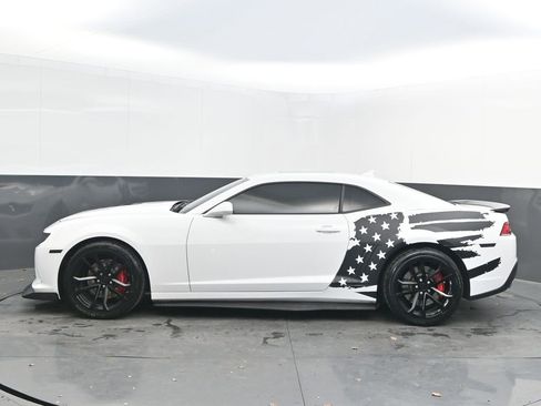 Used 2014 Chevrolet Camaro SS w/ SS Performance Package image 4
