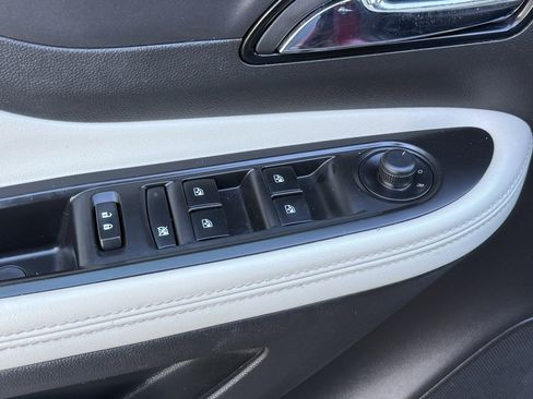 Used 2019 Buick Encore Preferred image 13