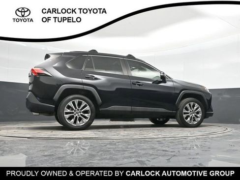 Used 2021 Toyota RAV4 XLE Premium image 41