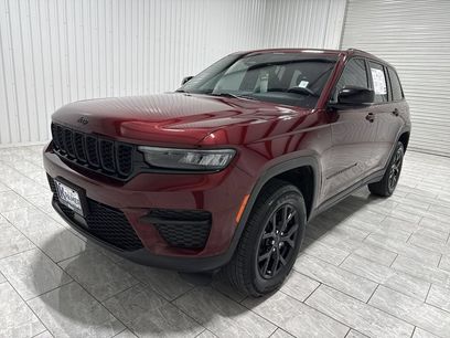 Used 2024 Jeep Grand Cherokee Altitude