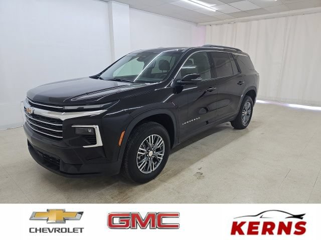 Used 2026 Chevrolet Traverse LT w/ Driver Confidence Package FWD image 1