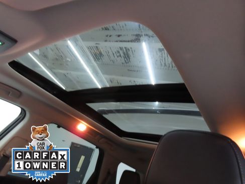 Used 2025 Nissan Pathfinder Platinum image 20