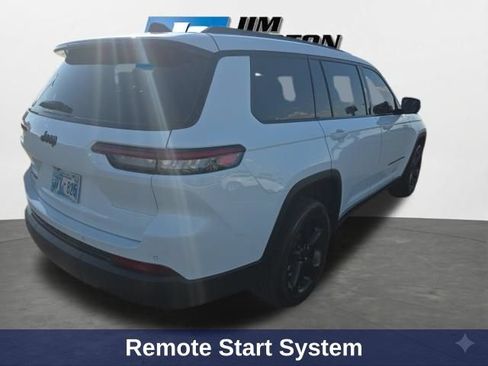 Used 2023 Jeep Grand Cherokee L Laredo AWD/4WD image 7