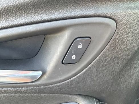 Used 2024 Buick Encore GX Preferred w/ Comfort Package AWD/4WD image 13