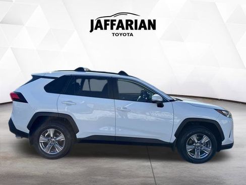 Certified 2022 Toyota RAV4 XLE w/ Convenience Package image 4