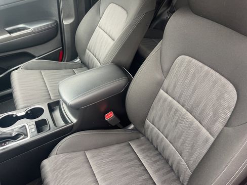 Used 2022 Kia Sportage LX image 10