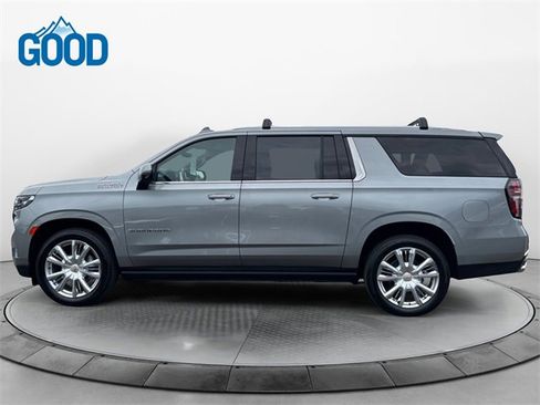 Used 2023 Chevrolet Suburban High Country w/ Premium Package 2 image 2