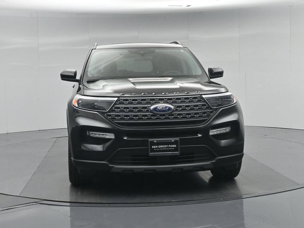 Certified 2023 Ford Explorer XLT w/ Equipment Group 202A RWD image 62