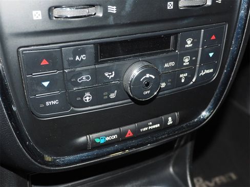 Used 2017 Dodge Grand Caravan GT image 16