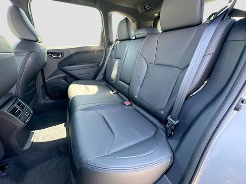 New 2026 Subaru Forester Limited AWD/4WD image 31