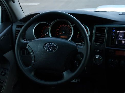 Used 2007 Toyota 4Runner Sport image 32