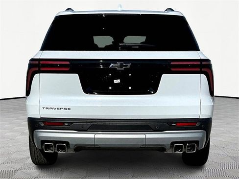 New 2026 Chevrolet Traverse LT w/ Sun and Wheel Package image 5