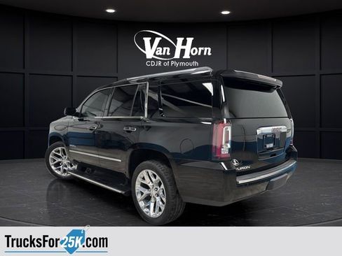 Used 2017 GMC Yukon Denali w/ Open Road Package AWD/4WD image 6