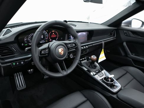 New 2026 Porsche 911 Carrera T image 4