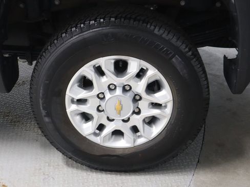 Used 2025 Chevrolet Silverado 3500 LT w/ Convenience Package AWD/4WD image 20