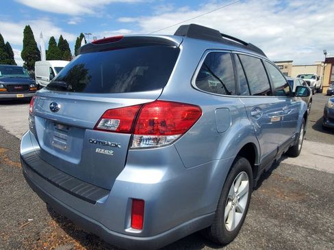 Used 2013 Subaru Outback 2.5i Premium AWD/4WD image 5