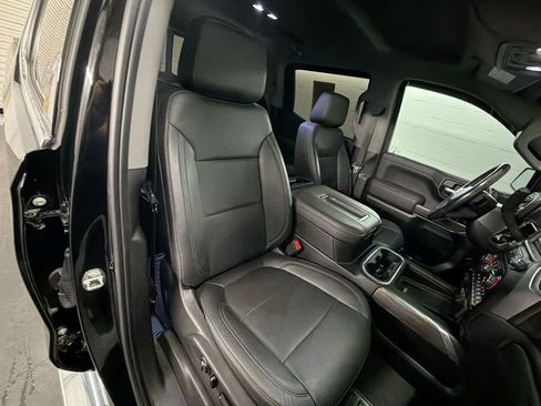 Used 2019 Chevrolet Silverado 1500 LTZ w/ LTZ Plus Package AWD/4WD image 28