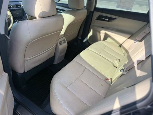Used 2015 Nissan Altima 2.5 SL FWD image 13