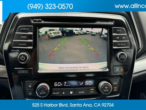 Used 2017 Nissan Maxima SR FWD image 10