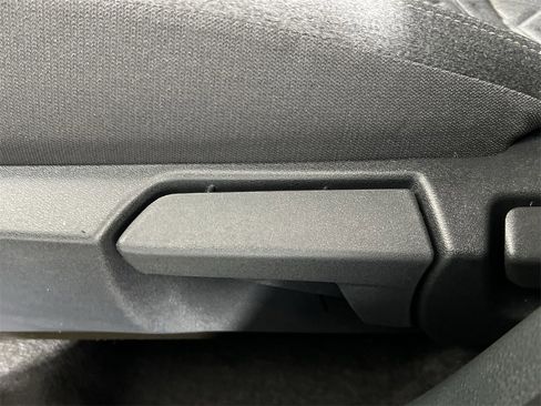 New 2026 Nissan Kicks SV image 14