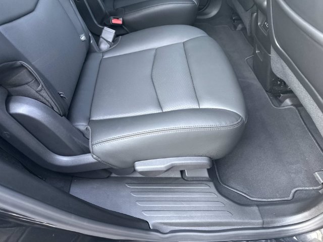 Certified 2024 Cadillac XT6 Premium Luxury AWD/4WD image 24