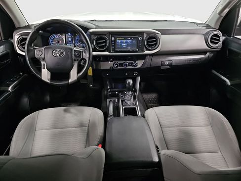 Used 2016 Toyota Tacoma SR5 image 18