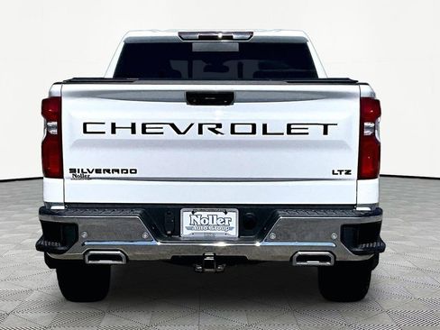 Used 2021 Chevrolet Silverado 1500 LTZ w/ Z71 Off-Road Package AWD/4WD image 4