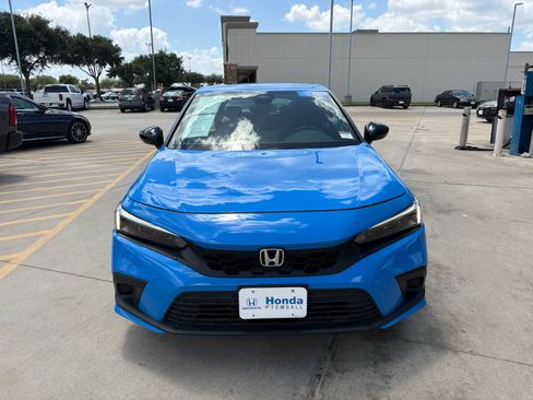 Used 2024 Honda Civic Sport image 3