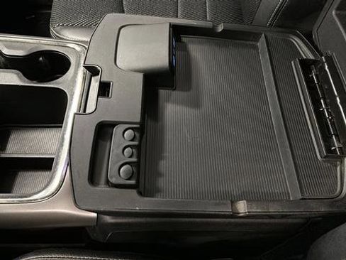 Used 2018 RAM 2500 Big Horn w/ Sport Appearance Group AWD/4WD image 27
