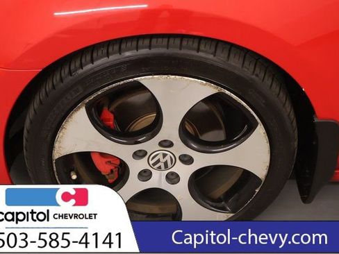 Used 2012 Volkswagen Golf 2-Door FWD image 7