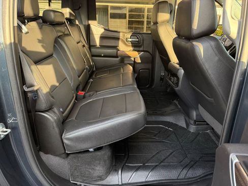 Used 2019 Chevrolet Silverado 1500 LT Trail Boss image 18