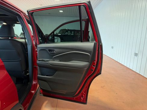 Used 2023 Honda Passport EX-L image 24