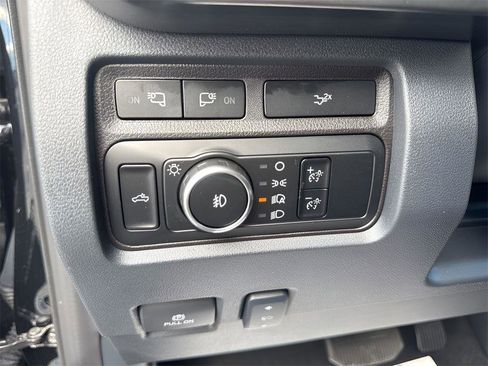 Used 2024 Ford F250 Lariat w/ Snow Plow Prep Package image 20