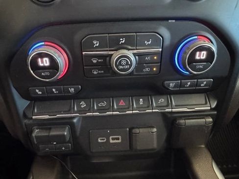 Used 2021 Chevrolet Silverado 2500 LTZ w/ LTZ Convenience Package AWD/4WD image 21