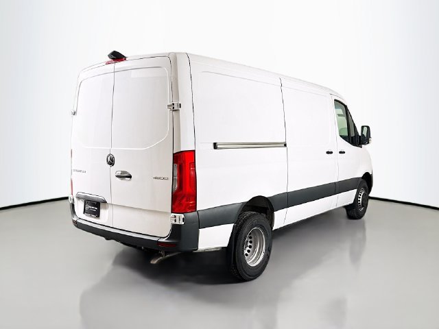 Used 2026 Mercedes-Benz Sprinter 4500 image 7