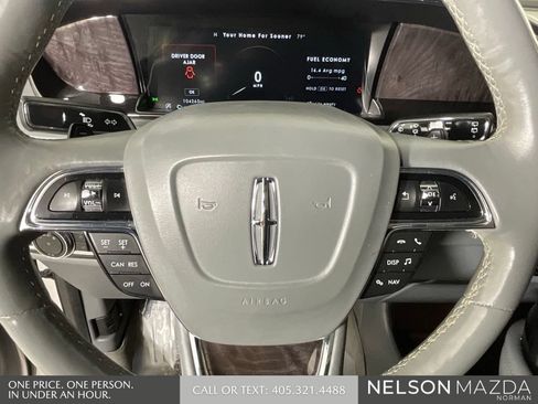 Used 2019 Lincoln Navigator L Select RWD image 47