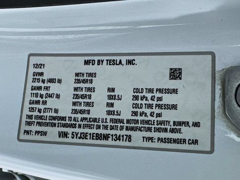 Used 2022 Tesla Model 3 Long Range AWD/4WD image 53