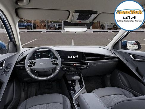 New 2025 Kia Niro EX image 12