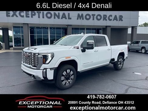 Used 2024 GMC Sierra 2500 Denali w/ Denali Reserve Package AWD/4WD image 1