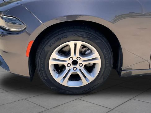 Used 2022 Dodge Charger SXT RWD image 10